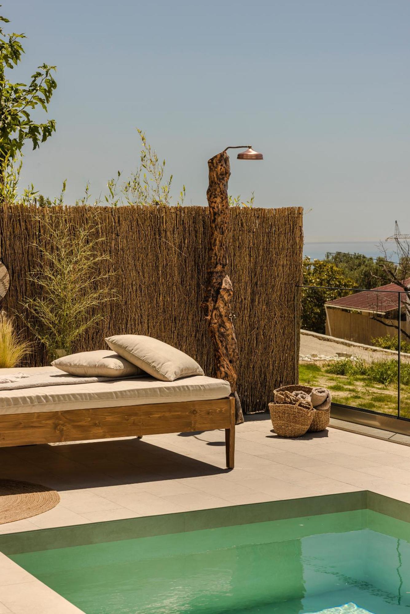 Hilaritas Luxury Suites Sea View, Private Pool & Jacuzzi Paradise Ratzaklíon المظهر الخارجي الصورة