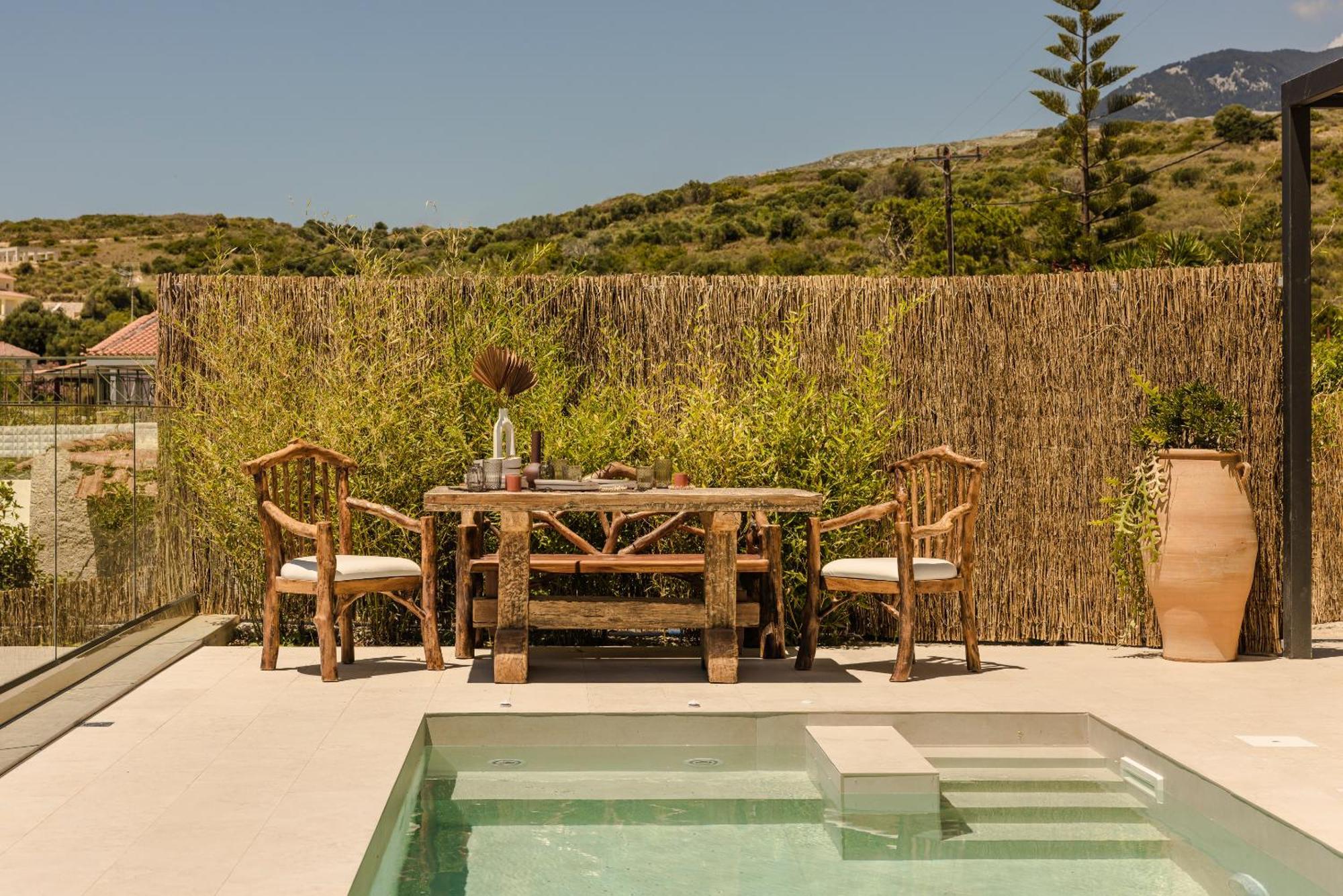 Hilaritas Luxury Suites Sea View, Private Pool & Jacuzzi Paradise Ratzaklíon المظهر الخارجي الصورة