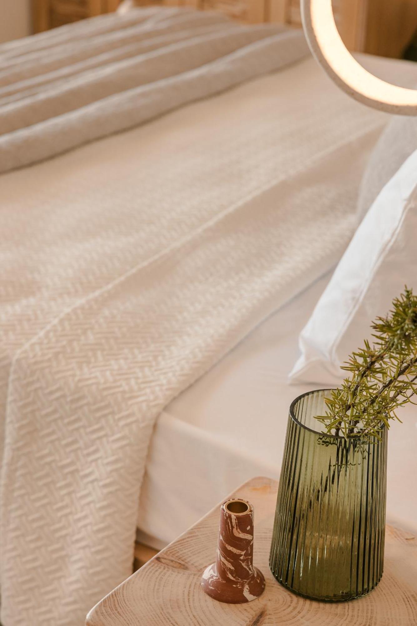 Hilaritas Luxury Suites Sea View, Private Pool & Jacuzzi Paradise Ratzaklíon المظهر الخارجي الصورة