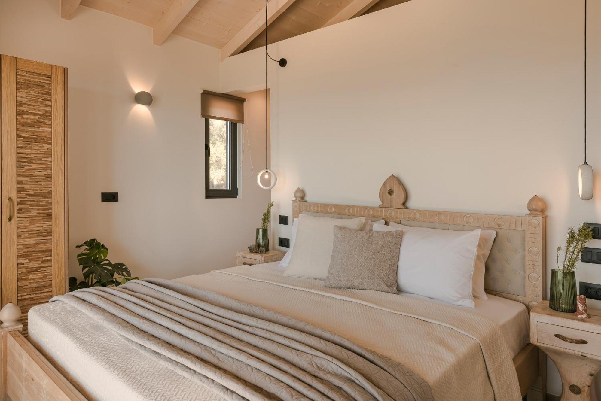 Hilaritas Luxury Suites Sea View, Private Pool & Jacuzzi Paradise Ratzaklíon المظهر الخارجي الصورة