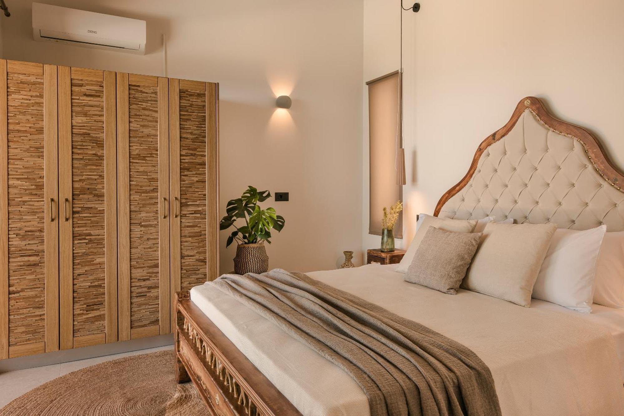 Hilaritas Luxury Suites Sea View, Private Pool & Jacuzzi Paradise Ratzaklíon المظهر الخارجي الصورة
