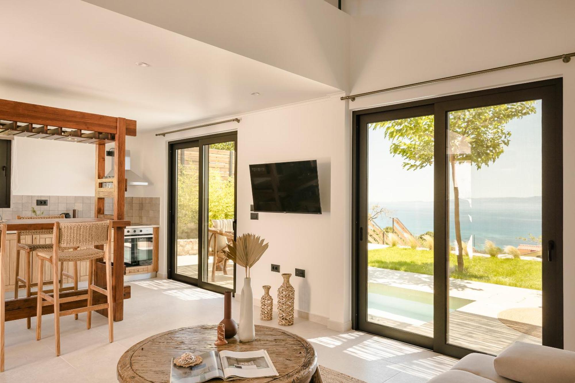 Hilaritas Luxury Suites Sea View, Private Pool & Jacuzzi Paradise Ratzaklíon المظهر الخارجي الصورة